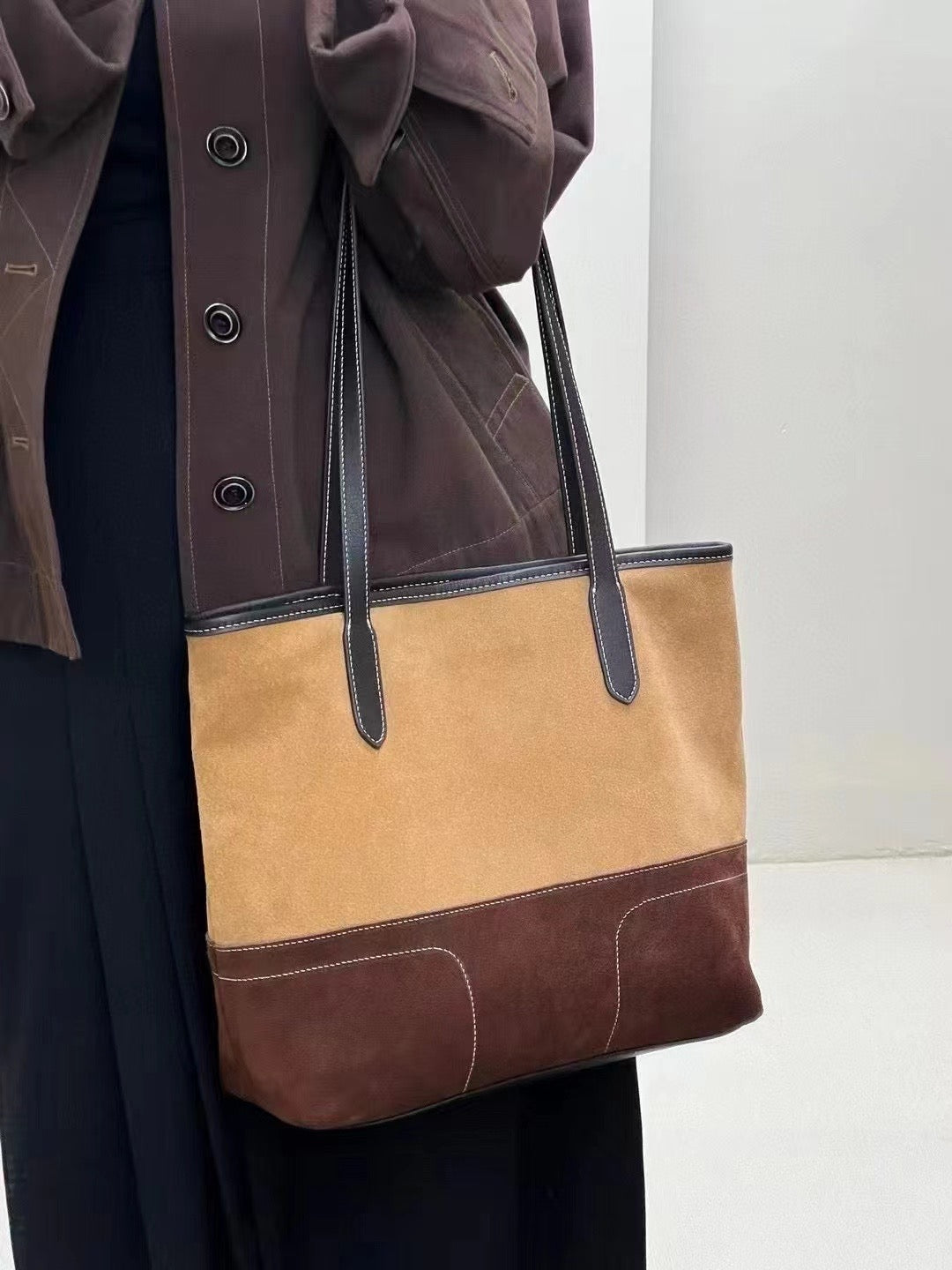 Medium Suede Leather Tote Bag for Women ā Caramel & Brown, Elegant Everyday Handbag