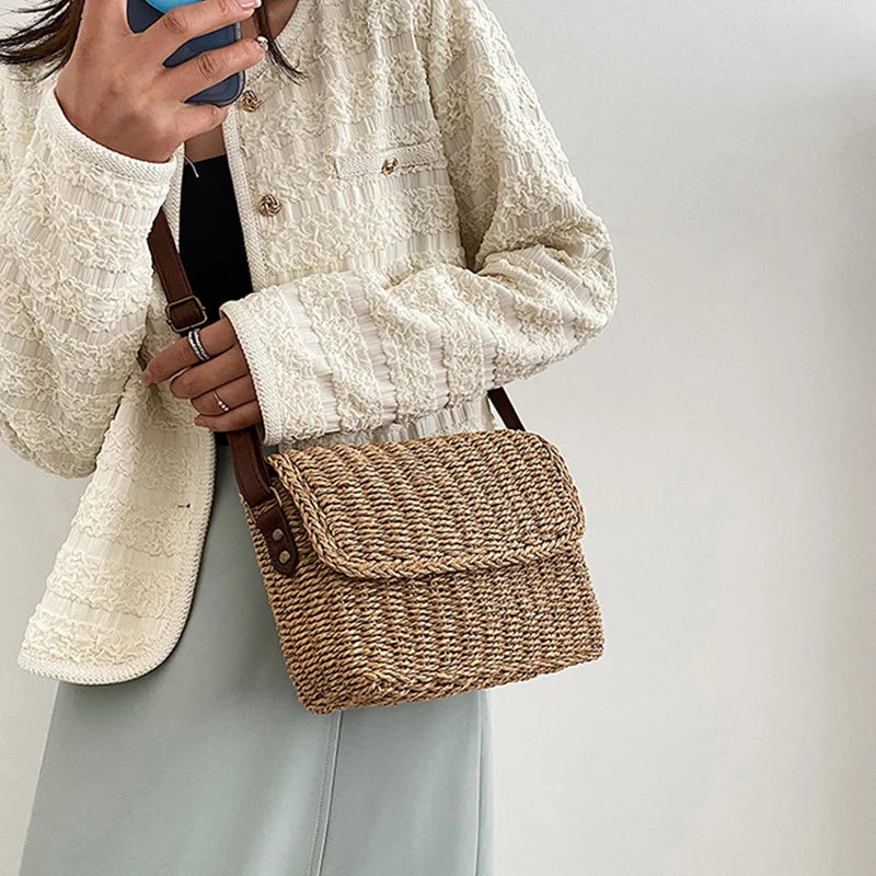Weave Straw Shoulder Bag Raffia Messenger Bag New Trendy Vintage Crossbody Bag for Summer Straw Beach Bag