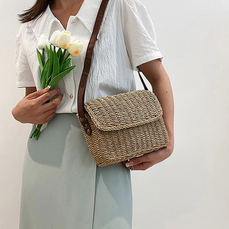 Weave Straw Shoulder Bag Raffia Messenger Bag New Trendy Vintage Crossbody Bag for Summer Straw Beach Bag